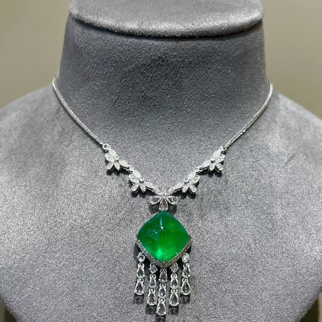 14k Gold 8.68 Ct Natural Emerald & Diamond & Sapphire Necklace - 2