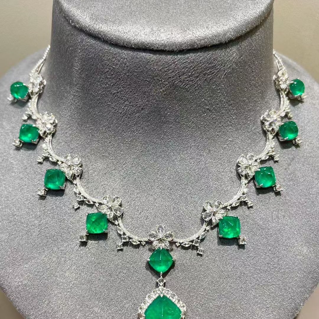 14k Gold 15.08 Ct Natural Emerald & Diamond & Sapphire Necklace - 4