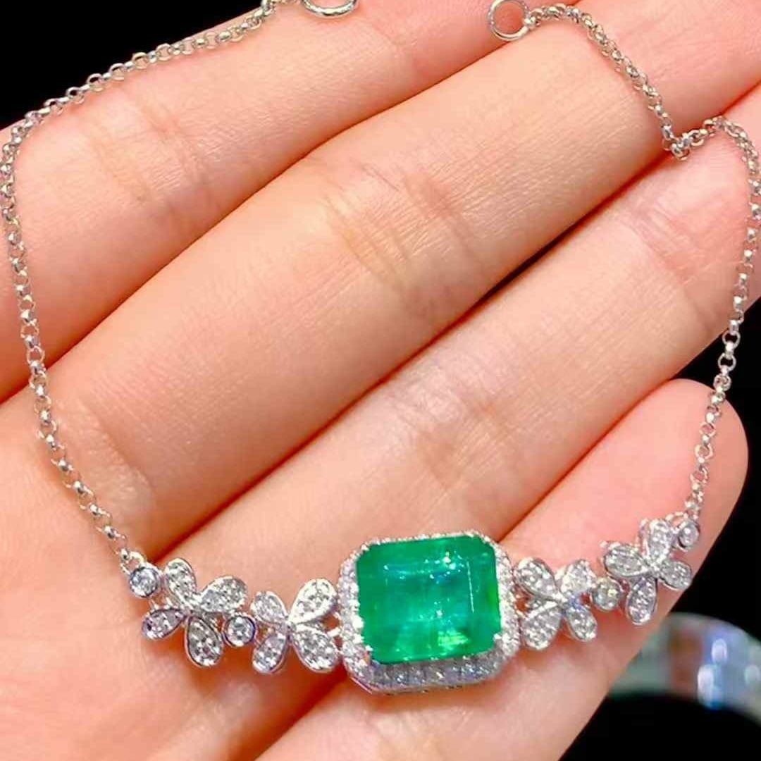 14k Gold 2.6 Ct Natural Emerald & Diamond Bracelet - 4