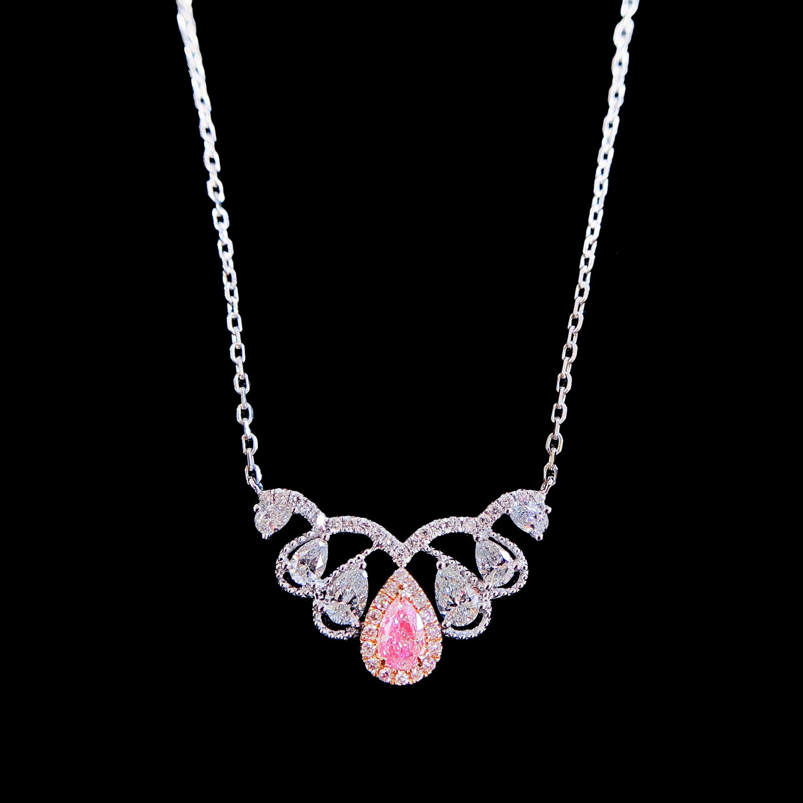 14k Gold 0.50 Ctw Natural Pink Diamond & Diamond Necklace: Ref:231093164 // gold content:14k gold // main gemstone:pink diamond // shape:pear // carat weight:0. 10ct // color:pink // treatment:natural // // adjacent gemstone 2 : diamond // shape:multiple //