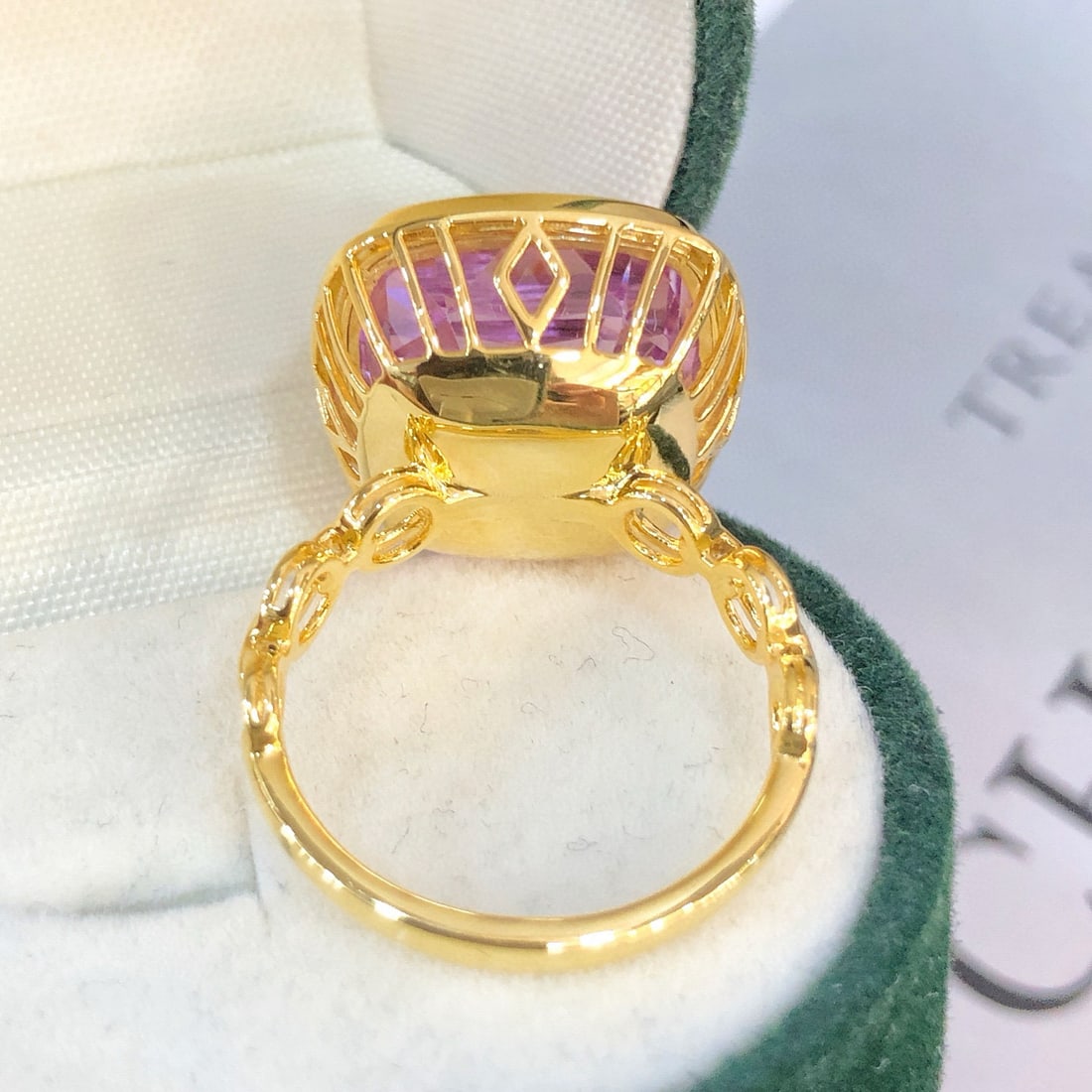 14k Gold 16.0 Ct Natural Kunzite Ring - 7
