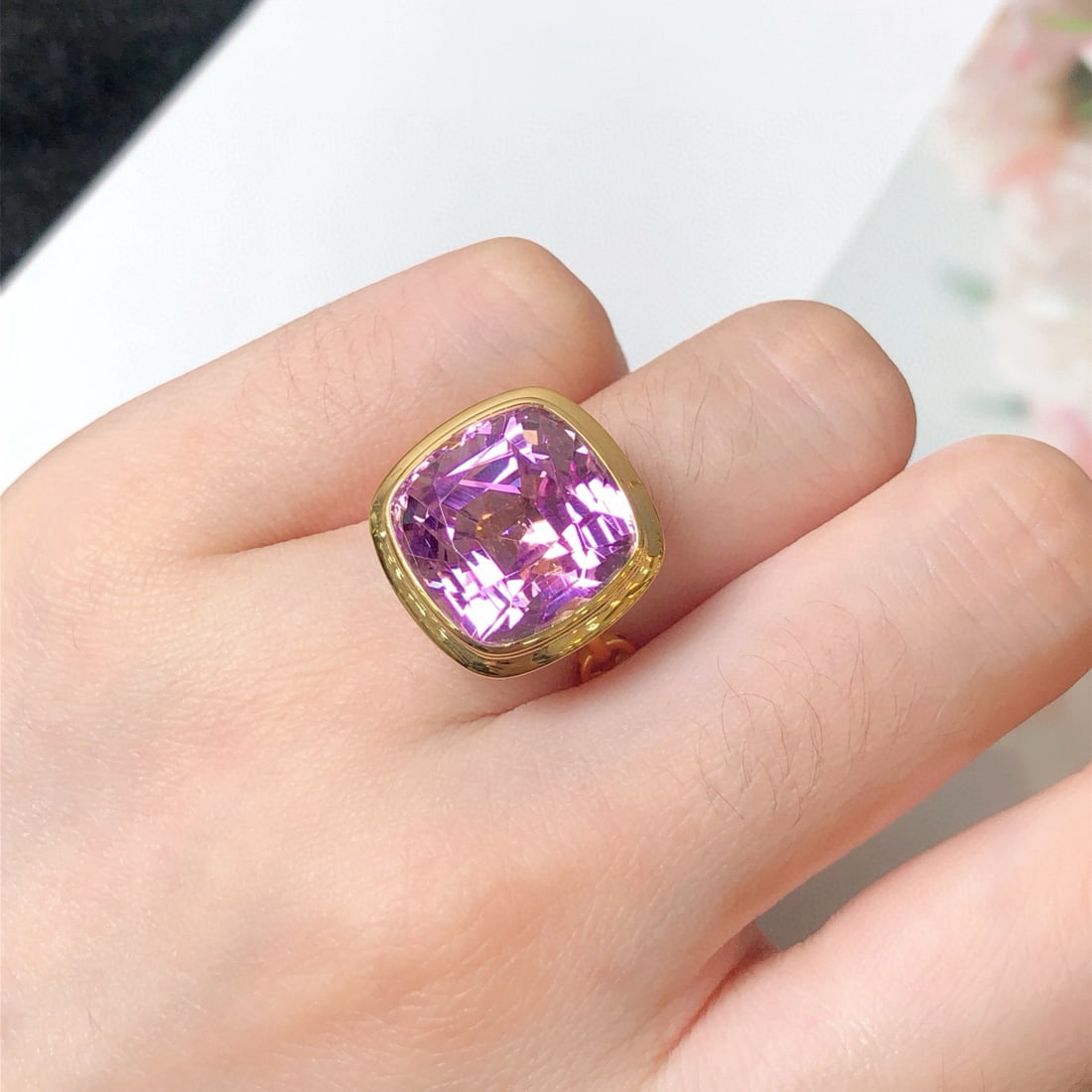 14k Gold 16.0 Ct Natural Kunzite Ring - 8