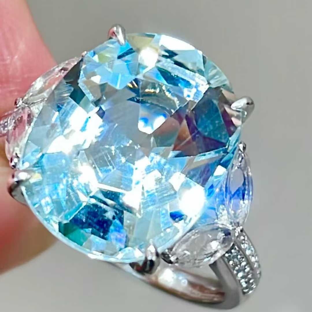14k Gold 7.3 Ct Natural Aquamarine & Diamond & Sapphire Ring - 3