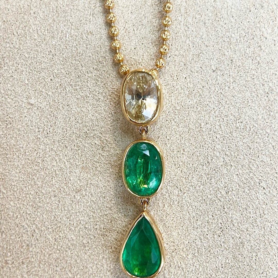 14k Gold 3.17 Ctw Vivid Green Natural Emerald & Sapphire Pendant( Without Chain ) - 2