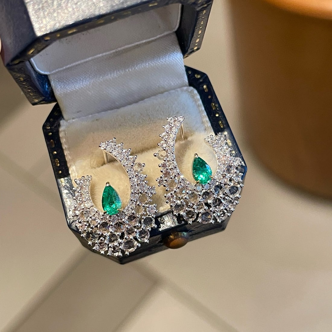 14k Gold 2.12 Ctw Natural Emerald & Sapphire Earrings - 2