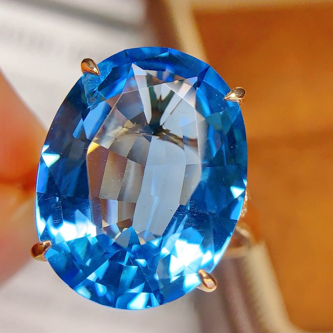 14k Gold 13 Ct Natural Topaz & Diamond Ring - 4