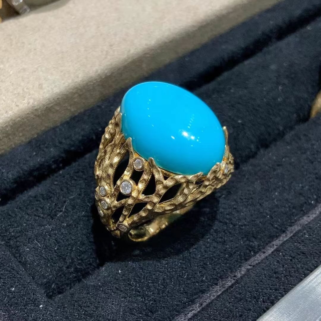 14k Gold 10.85 Ct Natural Blue Turquoise & Diamond Ring - 2