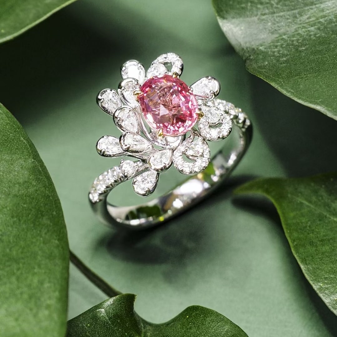14k Gold 1.55 Ct Natural Padparadscha Sapphire & Diamond Ring - 3