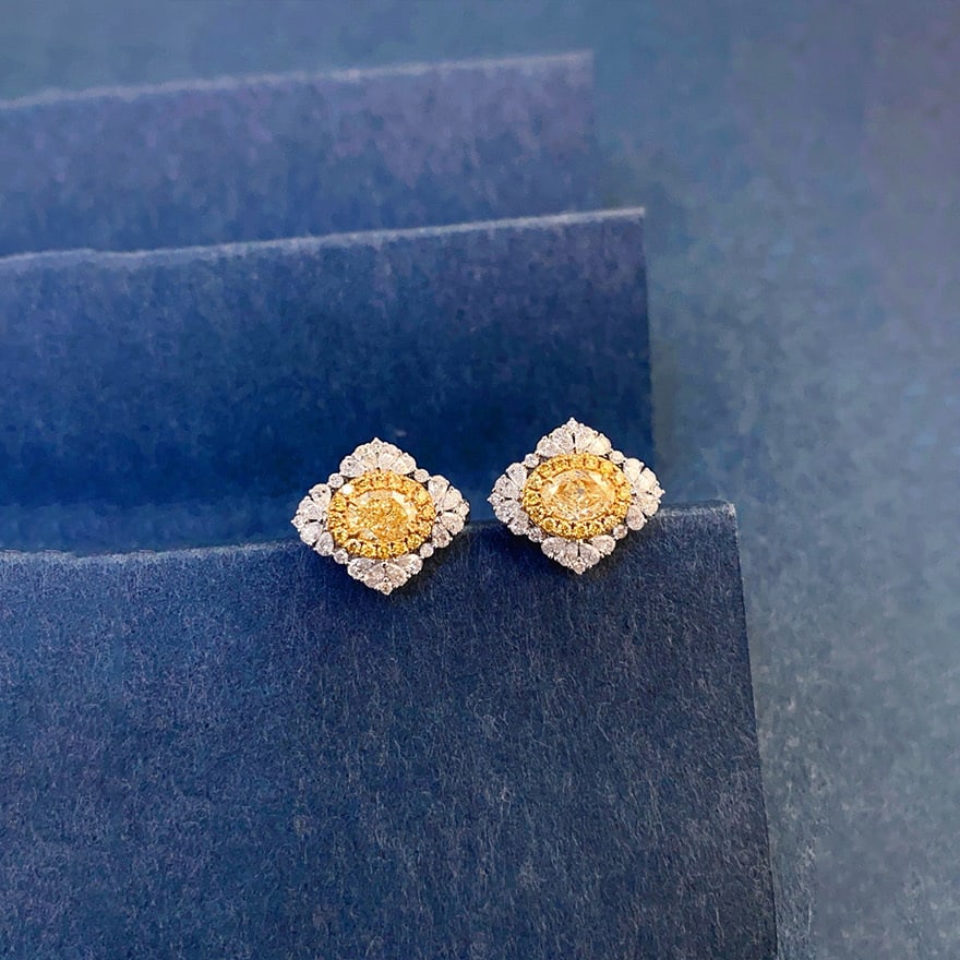 14k Gold 2.50 Ctw Natural Yellow Diamond & Diamond Earrings - 4