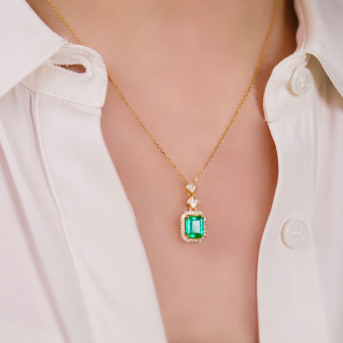 14k Gold 1.54 Ctw Vivid Green Natural Emerald & Diamond Necklace - 3