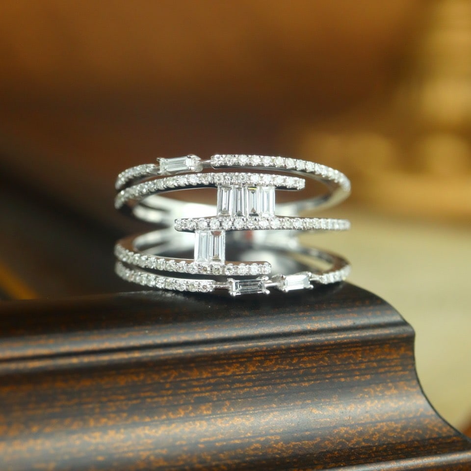14k Gold 0.60 Ct Natural H Diamond Ring: Ref:231094065 // gold content:14k gold // ring size:7. 25us // // main gemstone:diamond // shape:multiple // carat weight:0. 60ct // clarity grade:vs-si // color:h // treatment:natural // Condition: