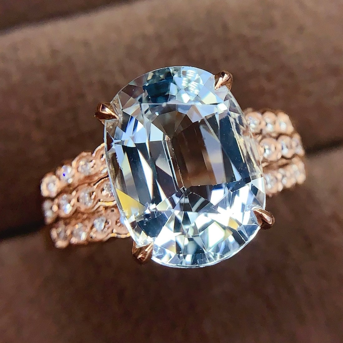 14k Gold 4.6 Ct Natural Aquamarine & Diamond Ring - 2