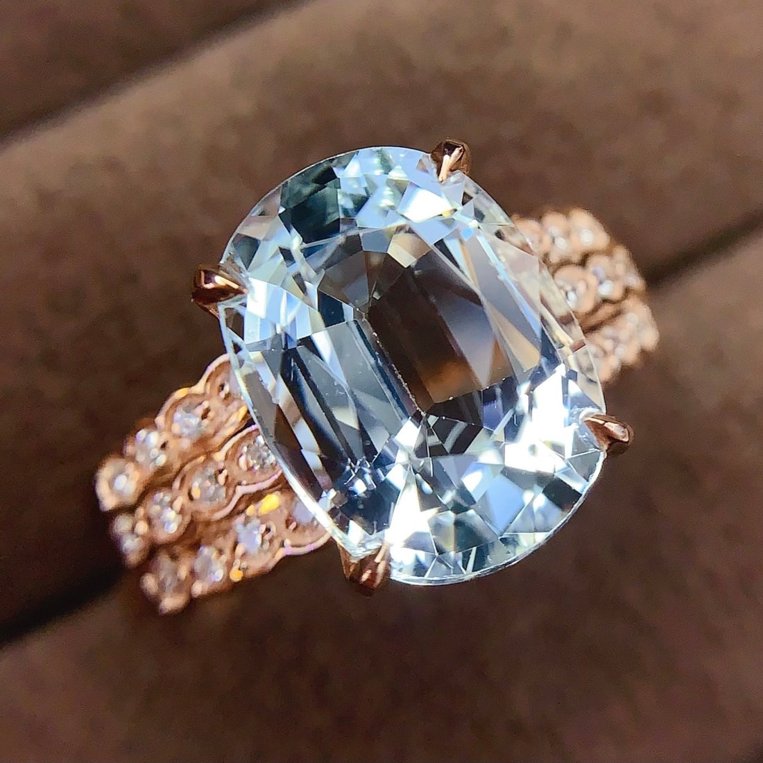 14k Gold 4.6 Ct Natural Aquamarine & Diamond Ring - 4