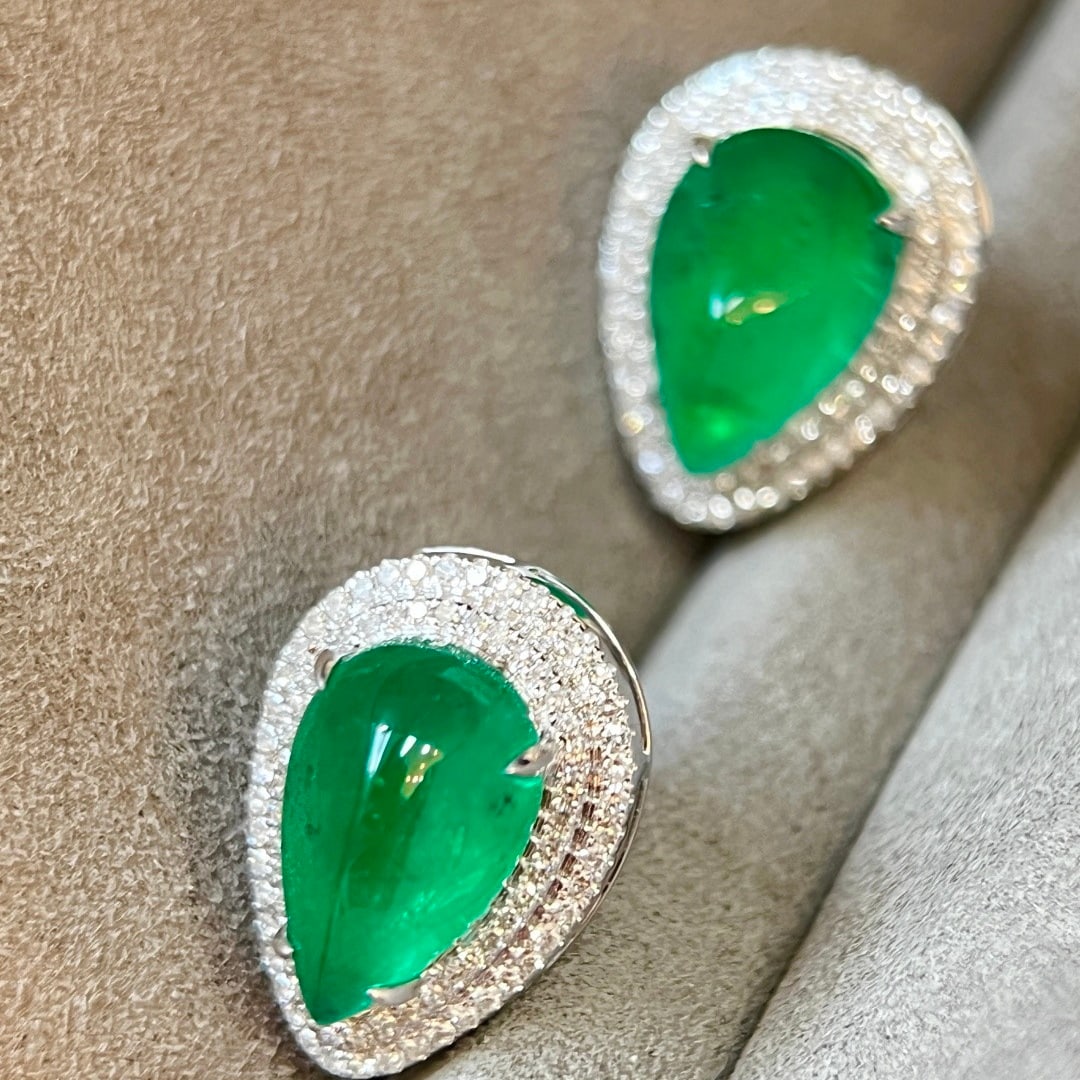 14k Gold 7.67 Ctw Vivid Green Natural Emerald & Diamond Earrings - 4