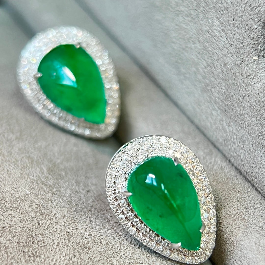 14k Gold 7.67 Ctw Vivid Green Natural Emerald & Diamond Earrings - 5