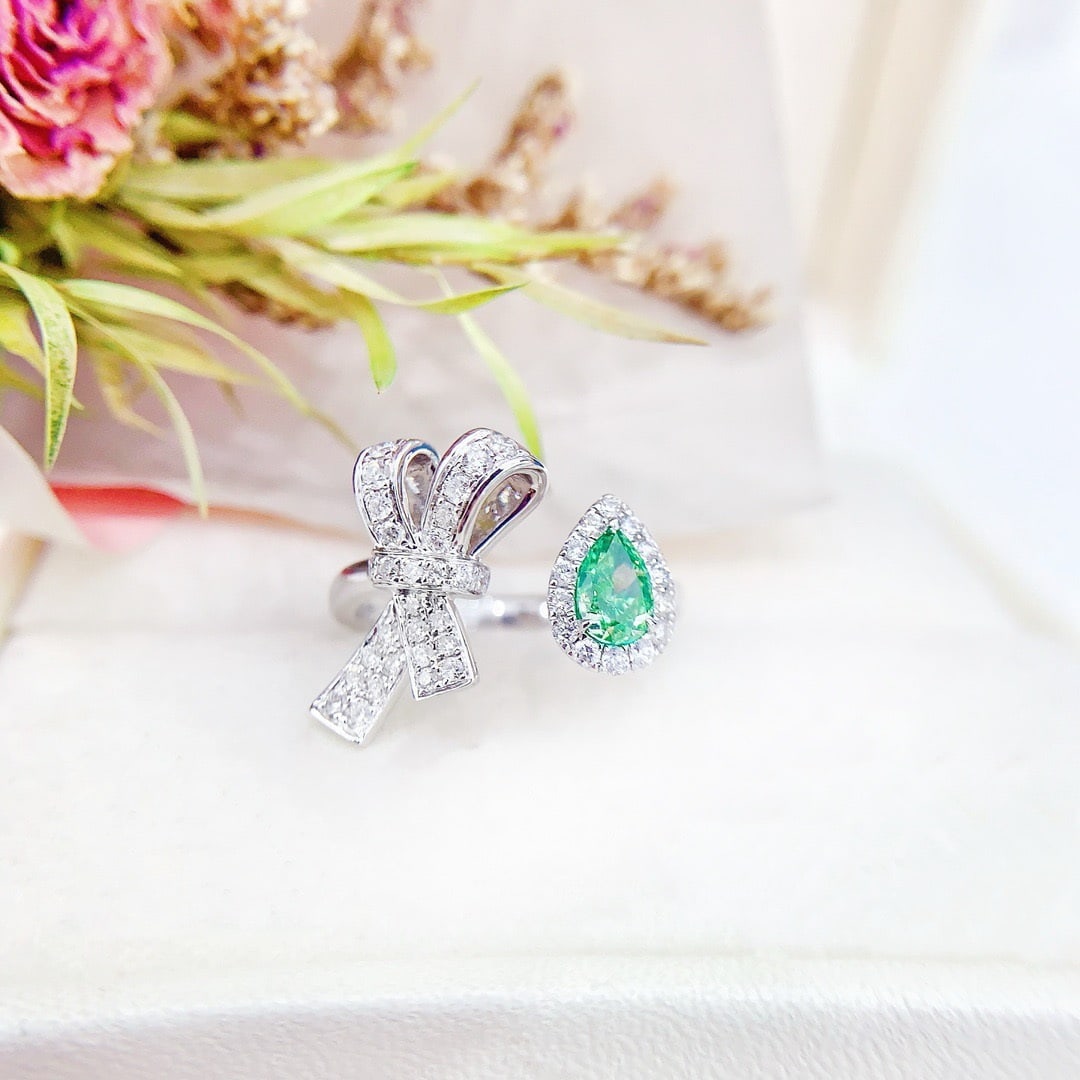 14k Gold 0.93 Ctw Natural Green Diamond & Diamond Ring - 3