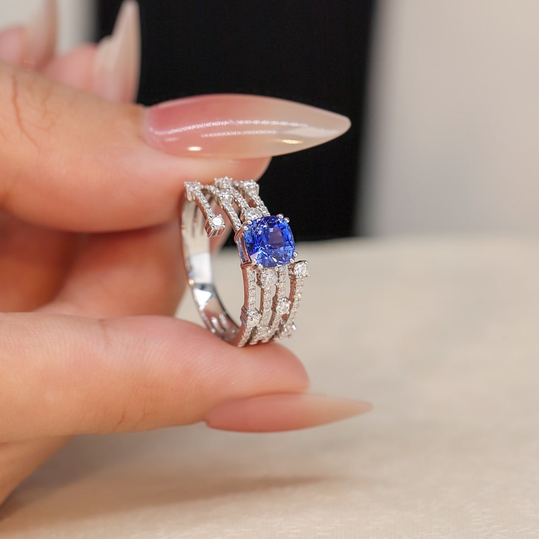 14k Gold 1.70 Ctw Natural Sapphire & Diamond Ring - 6