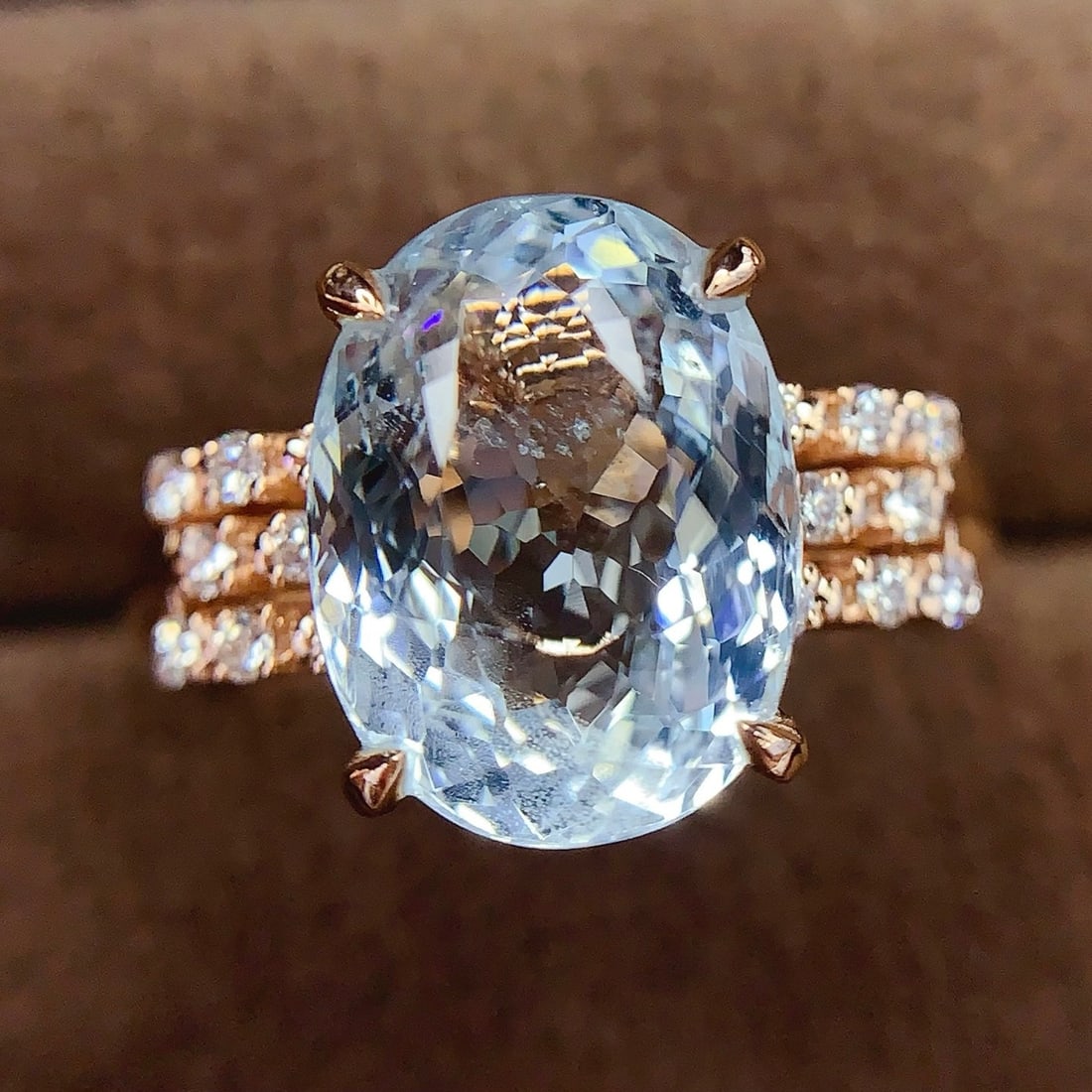 14k Gold 4.65 Ct Natural Aquamarine & Diamond Ring - 2