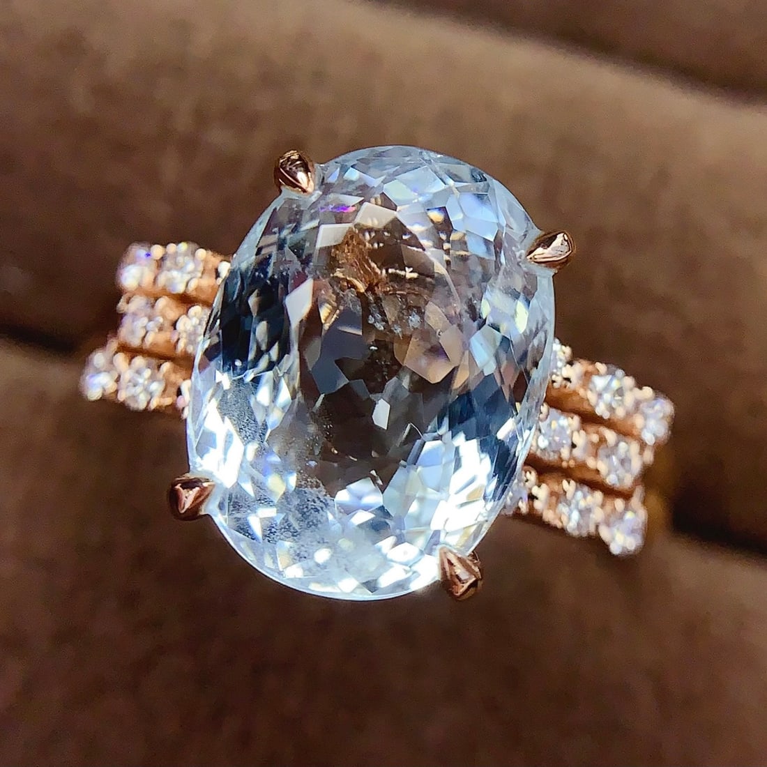 14k Gold 4.65 Ct Natural Aquamarine & Diamond Ring - 3