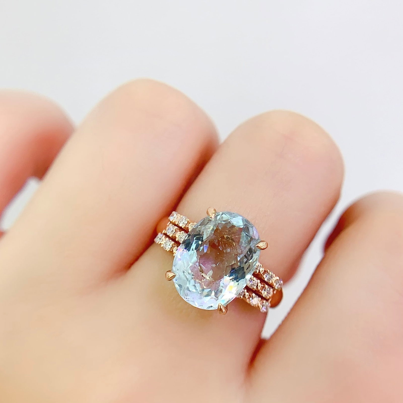 14k Gold 4.65 Ct Natural Aquamarine & Diamond Ring - 6
