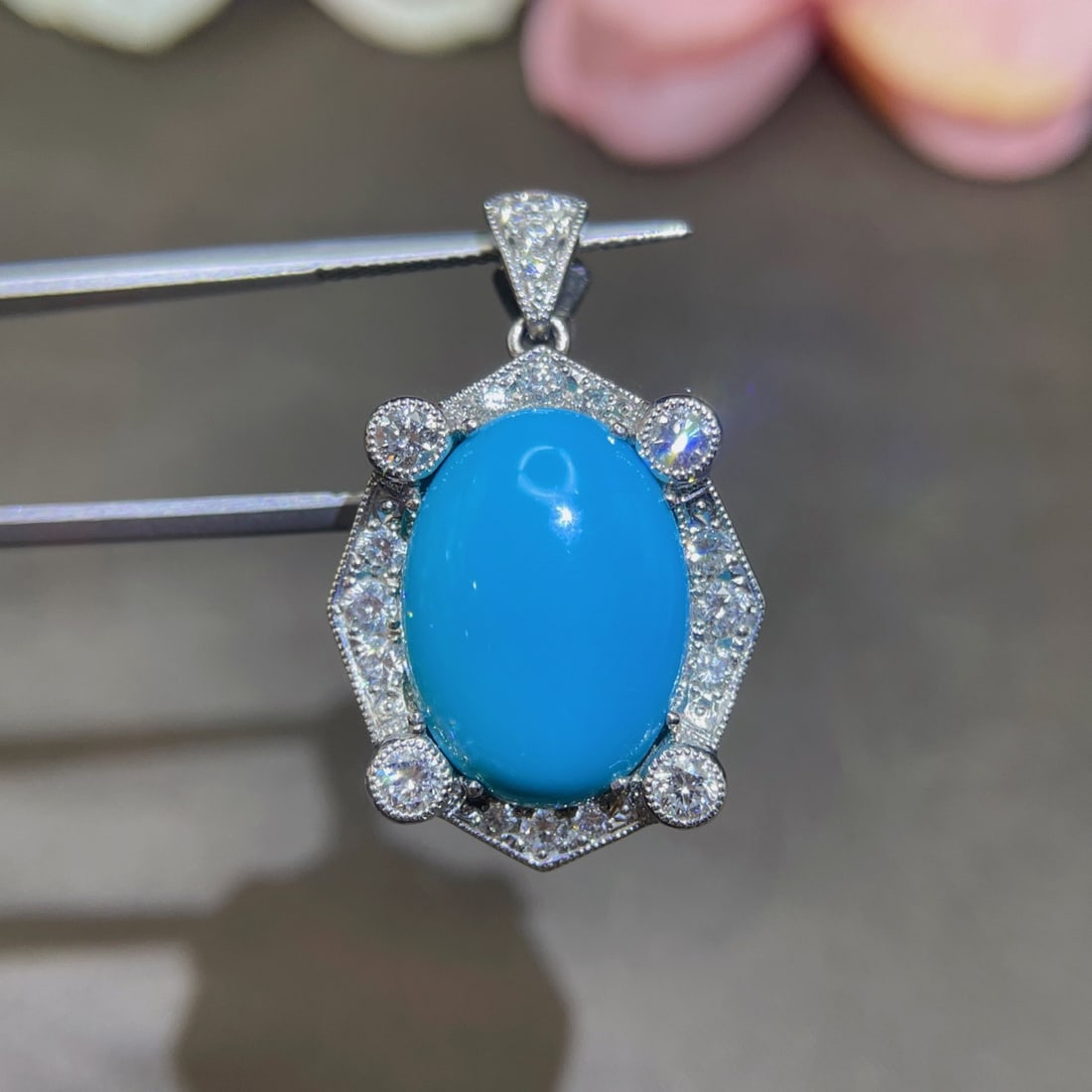 14k Gold 9.92 Ctw Natural Blue Turquoise & Diamond Pendant( Without Chain ): Ref:231094088 // gold content:14k gold // main gemstone:blue turquoise // shape:oval // carat weight:8. 9ct // color:blue // treatment:natural // // adjacent gemstone 2 : diamond // shape:round //