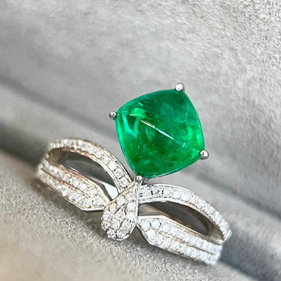 14k Gold 2.35 Ctw Vivid Green Natural Emerald & Diamond Ring - 2
