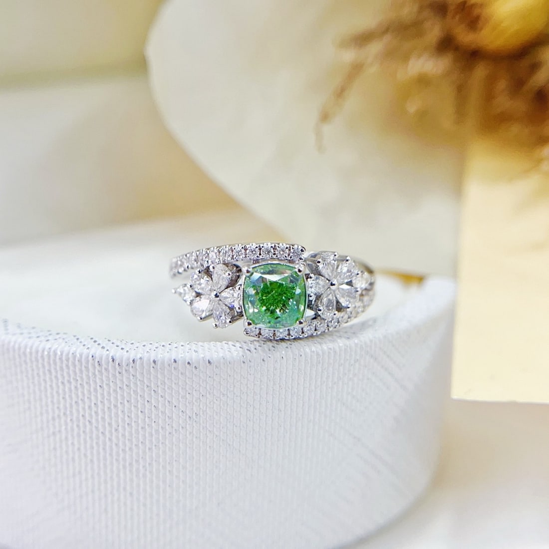 14k Gold 1.65 Ctw Natural Green Diamond & Diamond Ring: Ref:231094101 // gold content:14k gold // ring size:7. 25us // // main gemstone:green diamond // shape:cushion // carat weight:1. 08ct // color:green // treatment:natural // // adjacent gemstone 2 : d