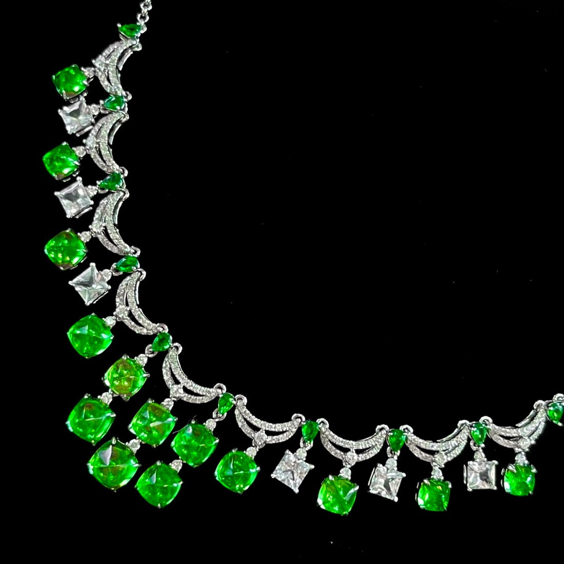 14k Gold 12.1 Ctw Natural Tsavorite & Sapphire Necklace - 3
