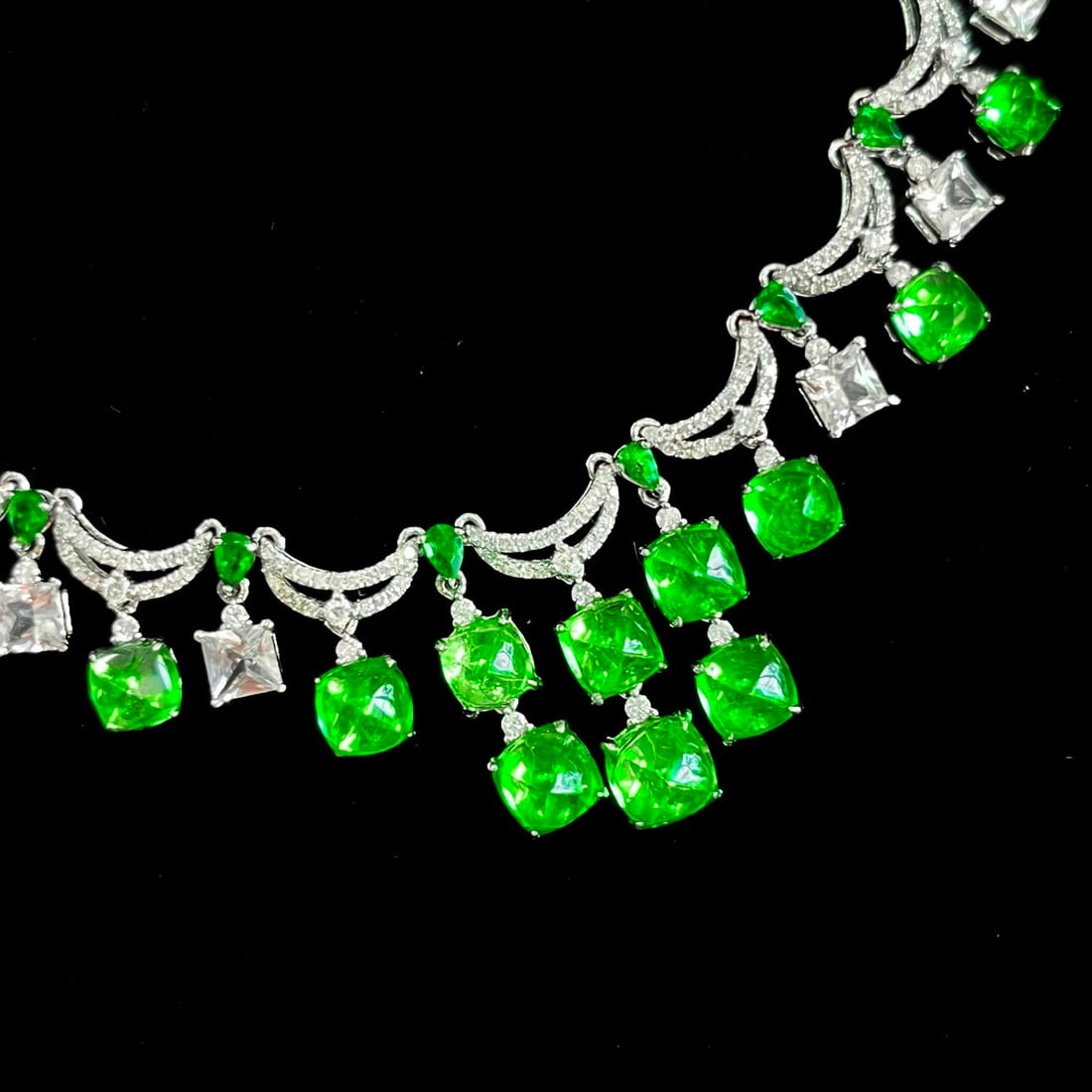 14k Gold 12.1 Ctw Natural Tsavorite & Sapphire Necklace - 8
