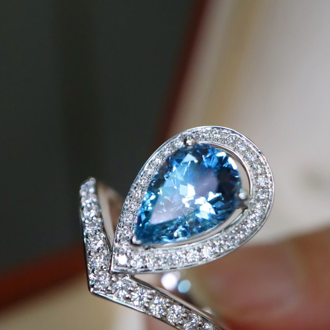 14k Gold 5.46 Ctw Natural Aquamarine & Diamond Ring - 2