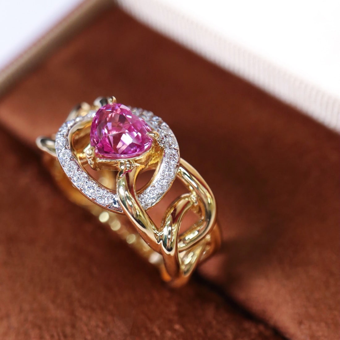 14k Gold 1.19 Ctw Natural Padparadscha Sapphire & Diamond Ring - 2