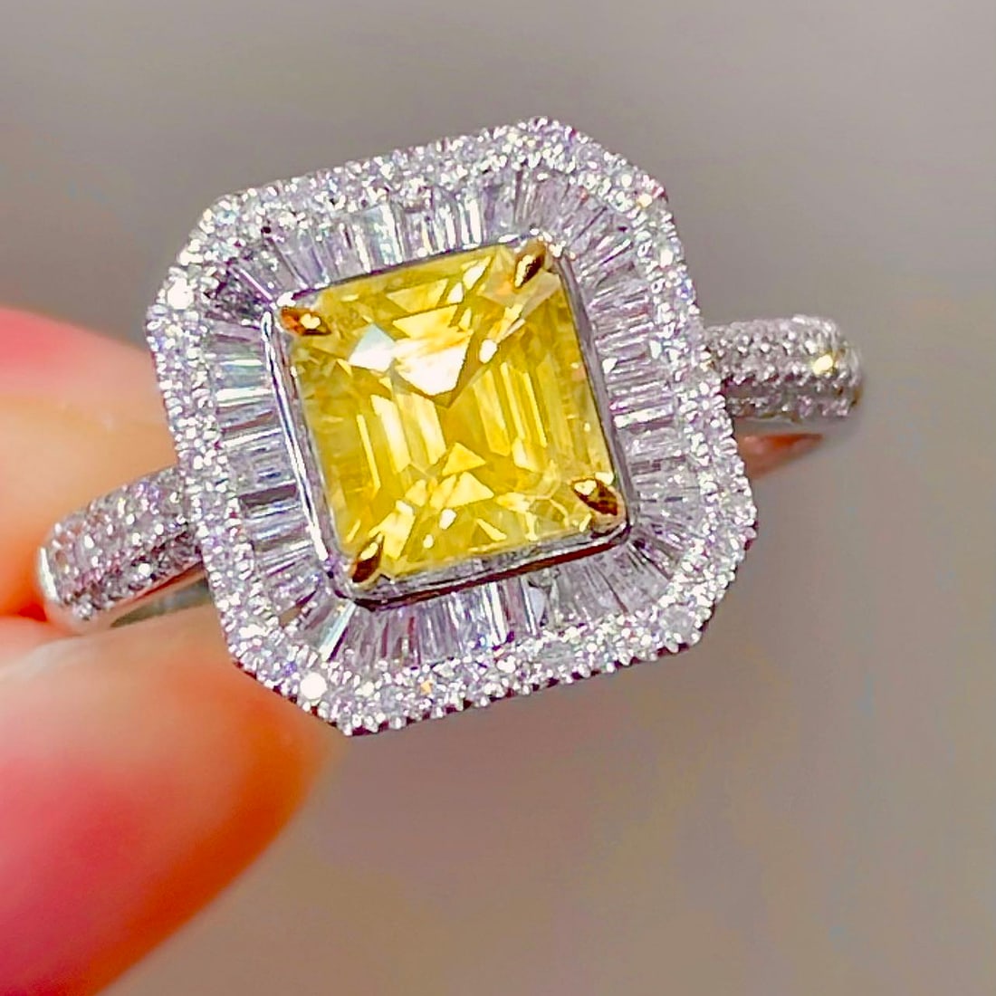 14k Gold 2.03 Ctw Natural Sapphire & Diamond Ring - 2