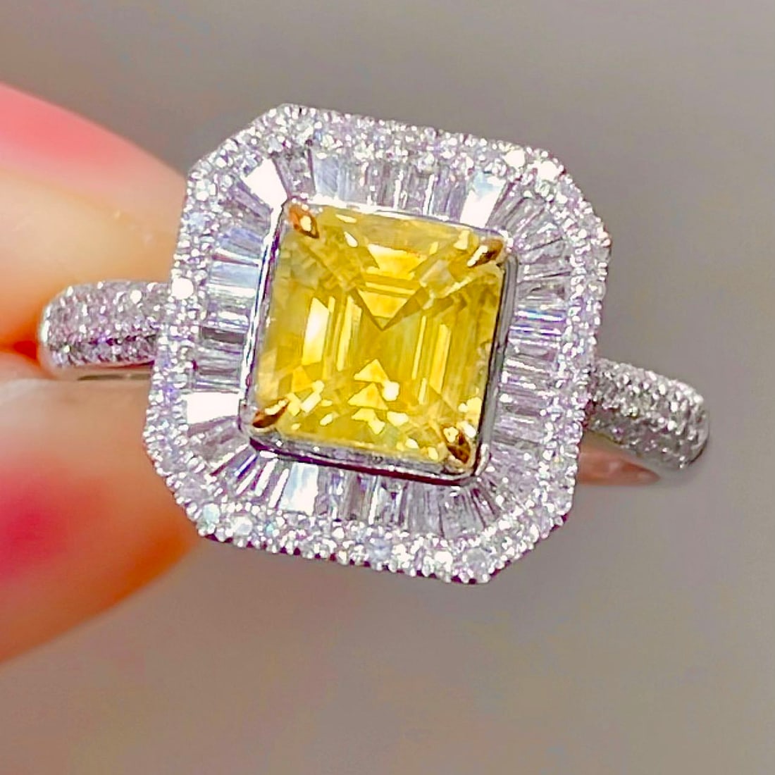 14k Gold 2.03 Ctw Natural Sapphire & Diamond Ring - 3