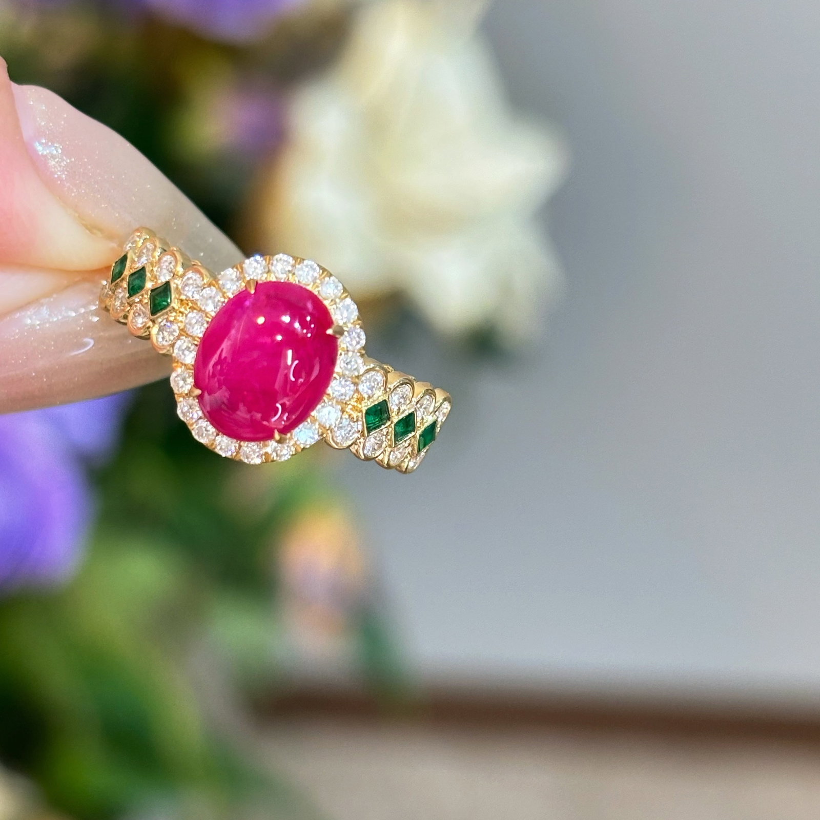 14k Gold 2.2 Ct Natural Ruby & Diamond & Emerald Ring - 4
