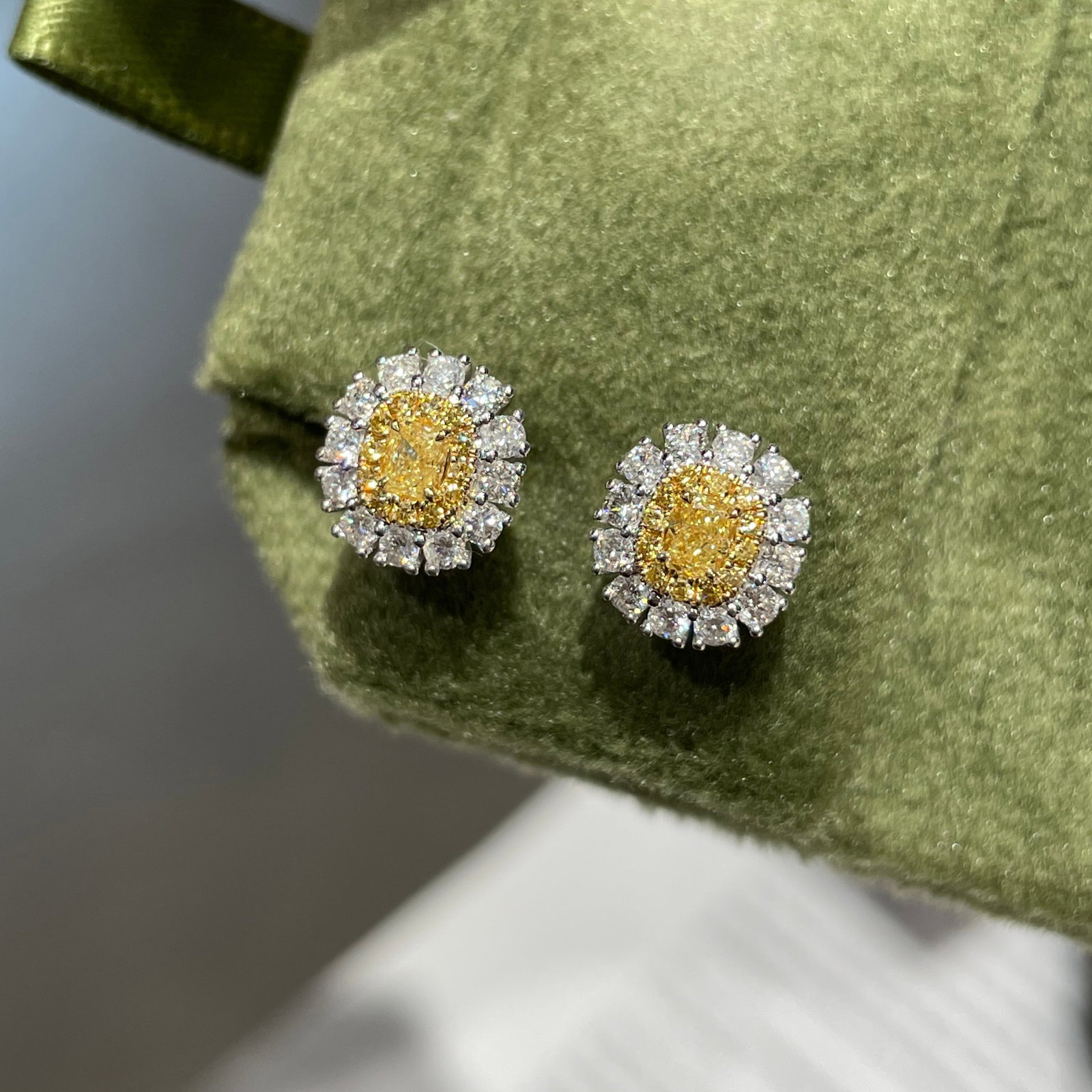 14k Gold 0.72 Ctw Natural Yellow Diamond & Diamond Earrings: Ref:231094156 // gold content:14k gold // main gemstone:yellow diamond // shape:cushion // carat weight:0. 2ct // color:yellow // treatment:natural // // adjacent gemstone 2 : diamond // shape:round