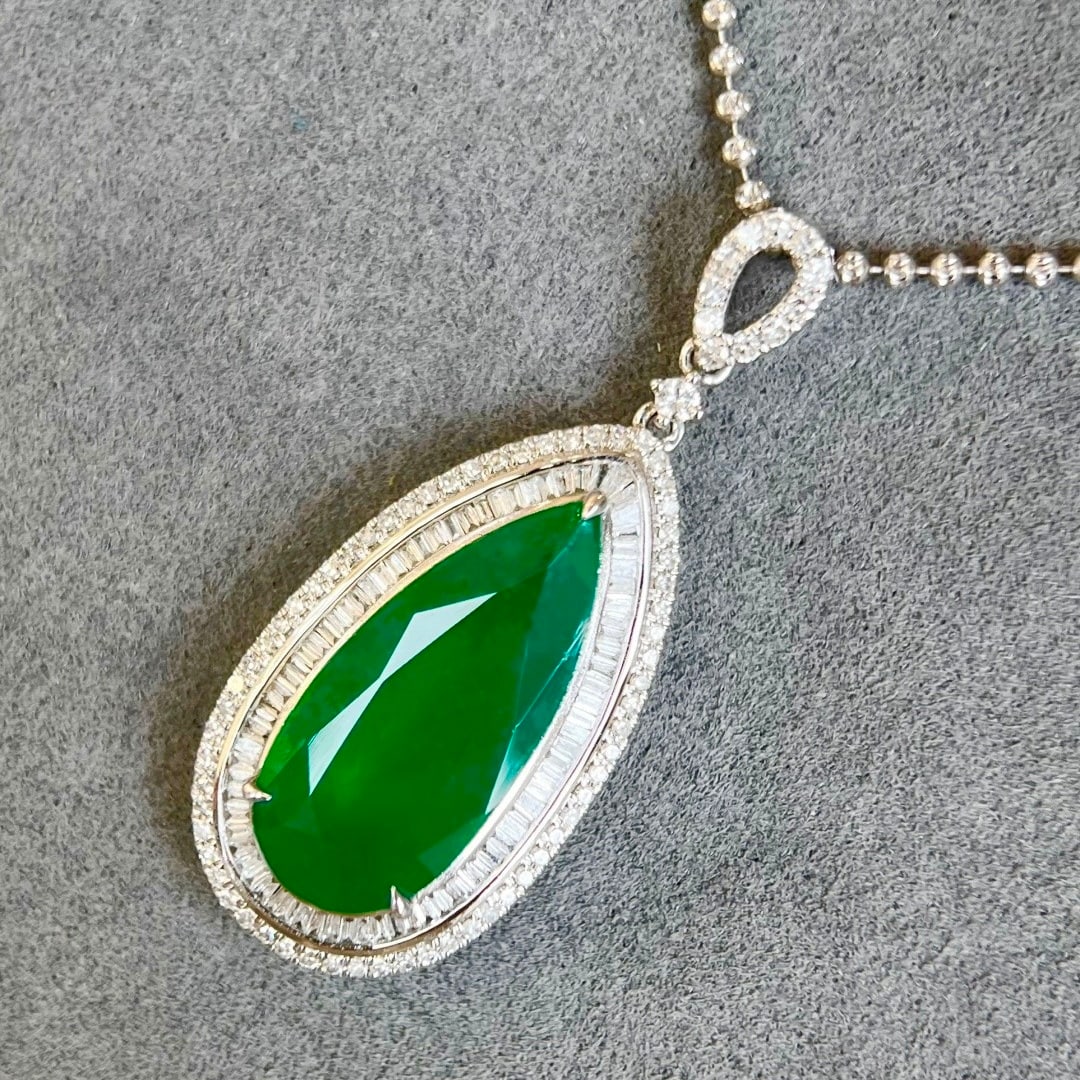 14k Gold 8.39 Ctw Vivid Green Natural Emerald & Diamond Pendant( Without Chain ) - 3