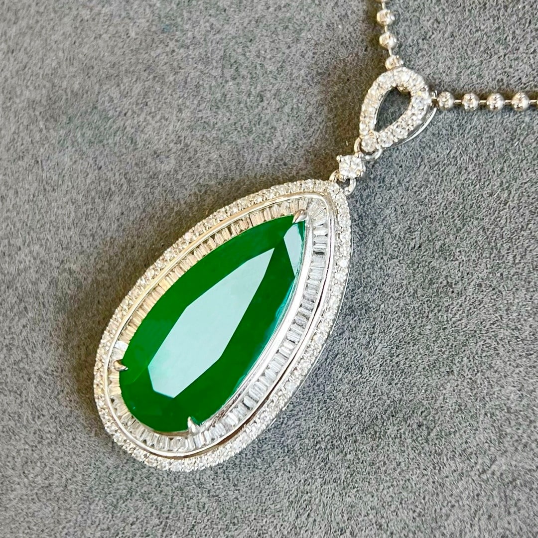 14k Gold 8.39 Ctw Vivid Green Natural Emerald & Diamond Pendant( Without Chain ) - 4