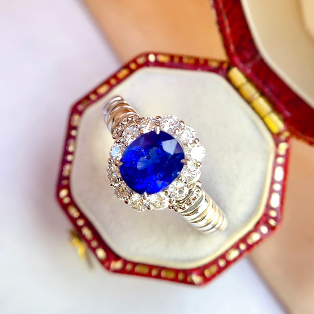 14k Gold 2.20 Ctw Natural Sapphire & Diamond Ring - 4
