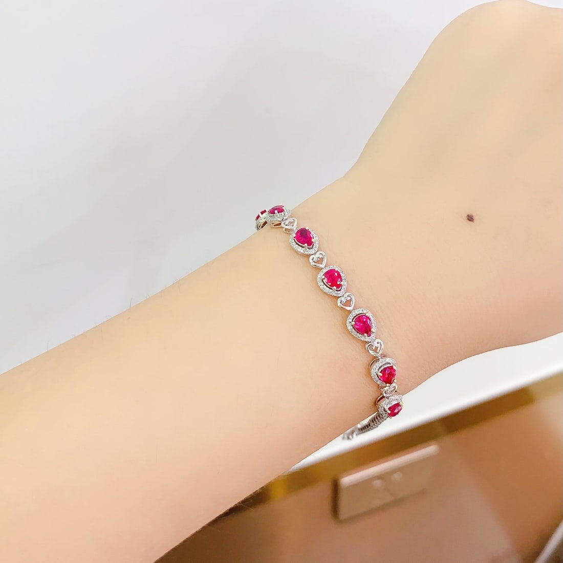 14k Gold 2.6 Ct Natural Ruby & Diamond Bracelet - 4