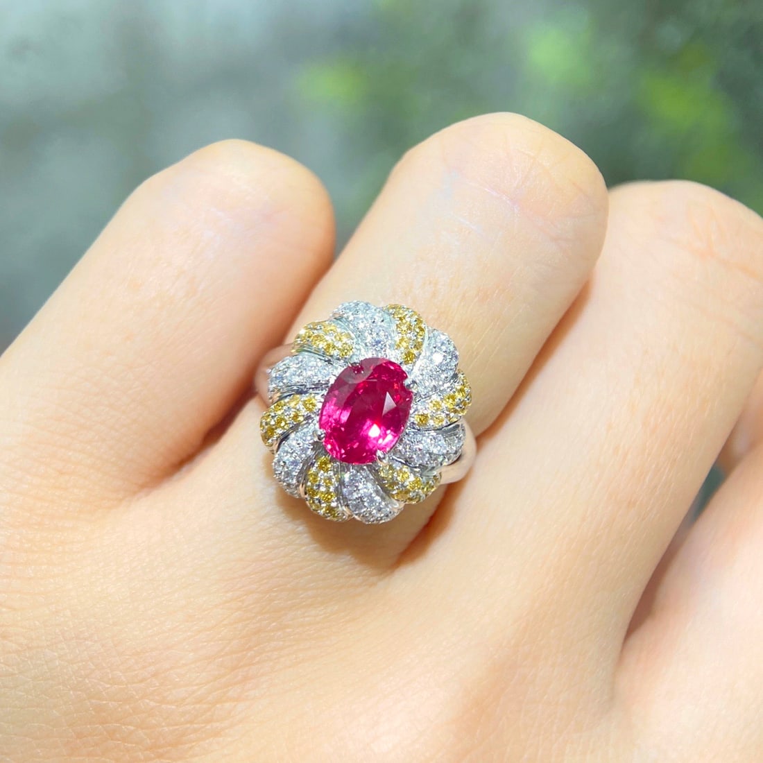 14k Gold 2.36 Ctw Vivid Pink Natural Spinel & Diamond Ring - 4