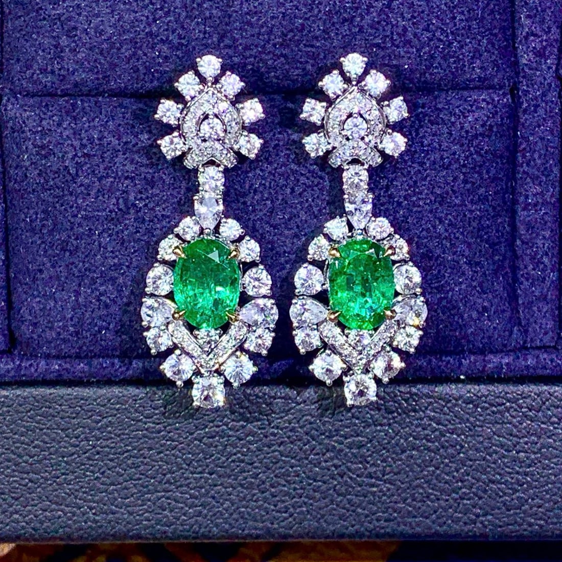 14k Gold 1.64 Ctw Vivid Green Natural Emerald & Diamond Earrings - 6