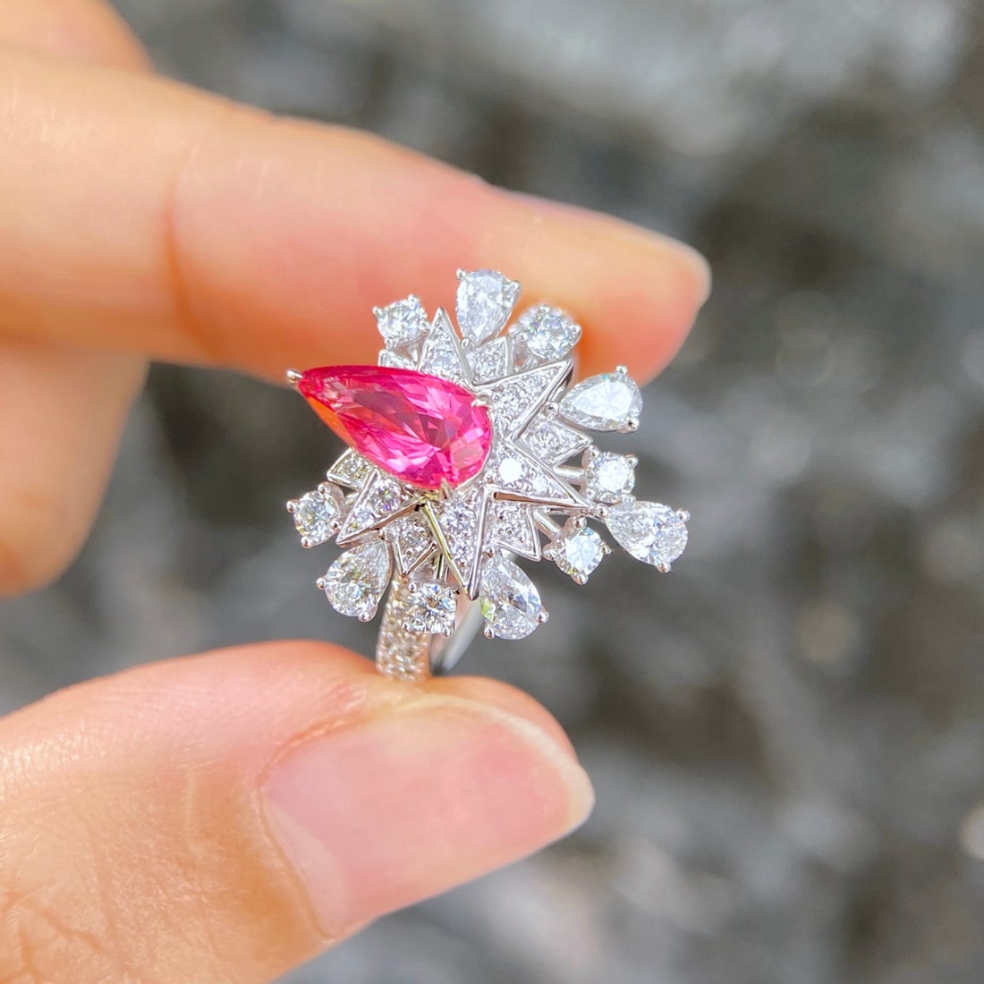 14k Gold 2.07 Ctw Natural Spinel & Diamond Ring - 3