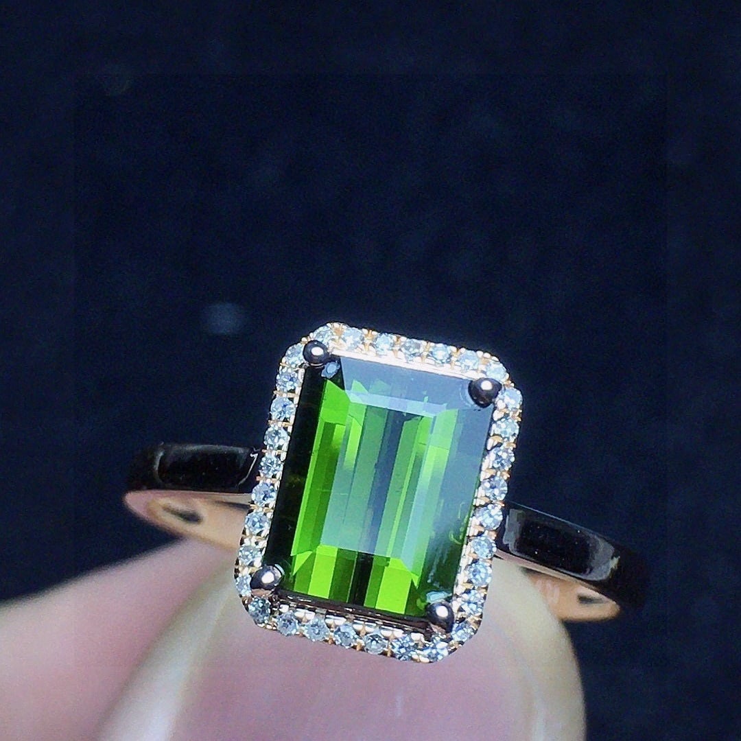 14k Gold 1.52 Ct Natural Tourmaline & Diamond Ring: Ref:231094177 // gold content:14k gold // ring size:7. 25us // // main gemstone:tourmaline // shape:octagonal // carat weight:1. 52ct // color:green // treatment:natural // // adjacent gemstone 2 : di