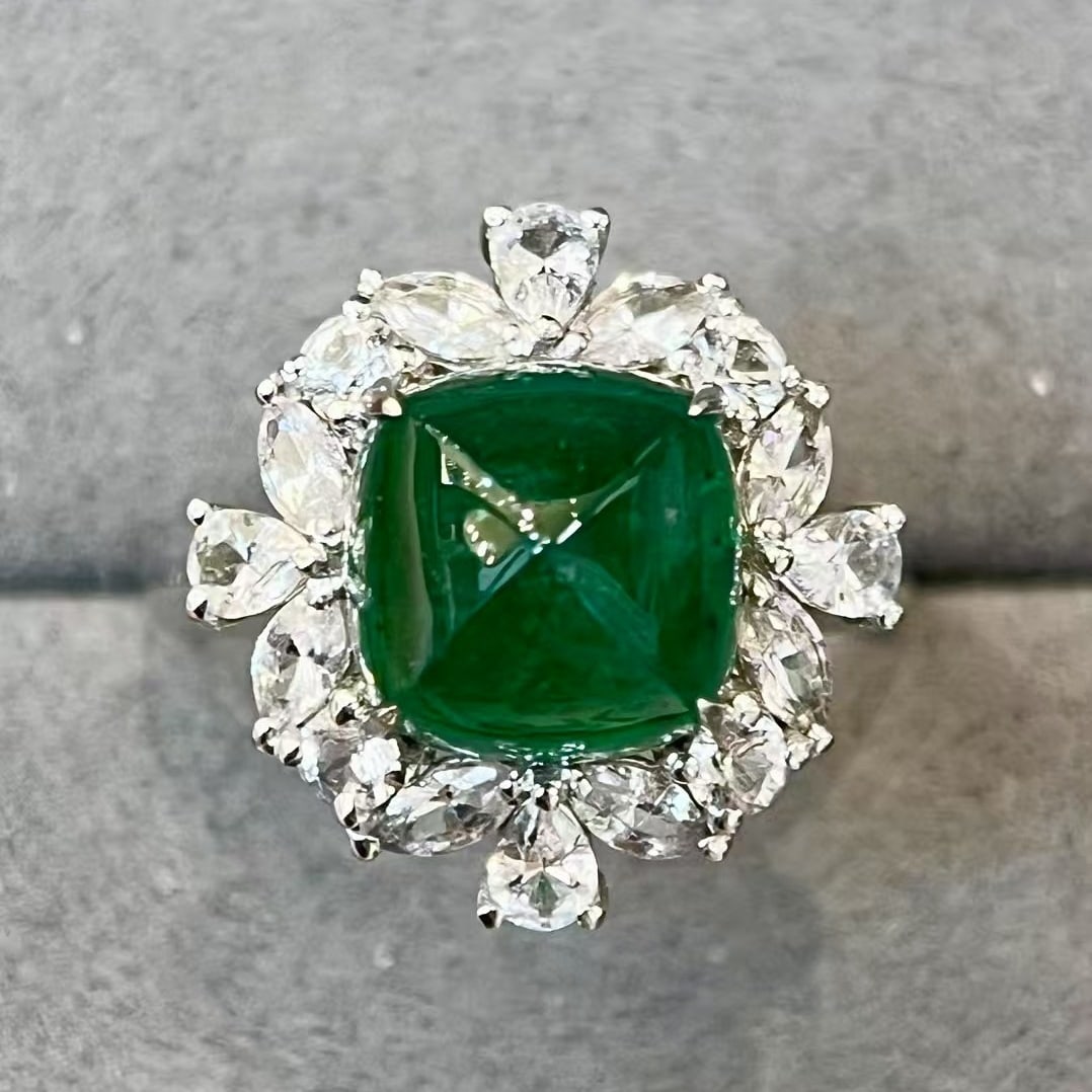 14k Gold 4.55 Ct Vivid Green Natural Emerald Ring/pendant( Without Chain ): Ref:231094212 // gold content:14k gold // ring size:7. 25us // // main gemstone:emerald // shape:sugar-loaf // carat weight:4. 55ct // color:vivid green // treatment:natural // Condition: New Low