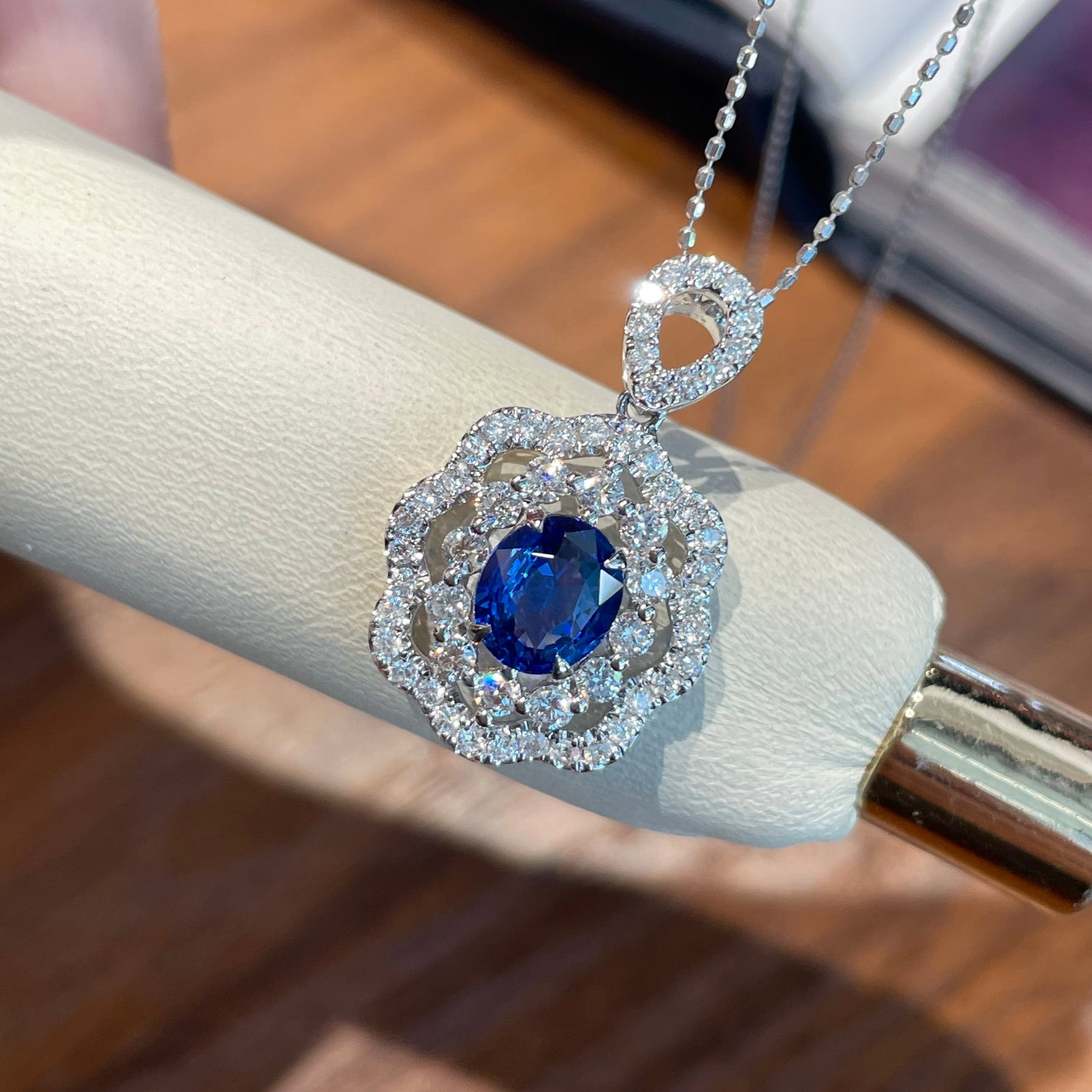 14k Gold 1.2 Ct Natural Sapphire & Diamond Pendant( Without Chain ): Ref:231094215 // gold content:14k gold // main gemstone:sapphire // shape:oval // carat weight:1. 2ct // color:blue // treatment:natural // // adjacent gemstone 2 : diamond // shape:round // clarity