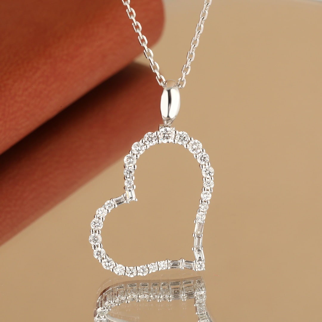 14k Gold 0.56 Ct Natural H Diamond Necklace: Ref:231094242 // gold content:14k gold // main gemstone:diamond // shape:multiple // carat weight:0. 56ct // clarity grade:vs-si // color:h // treatment:natural // Condition: New Low Estimate: