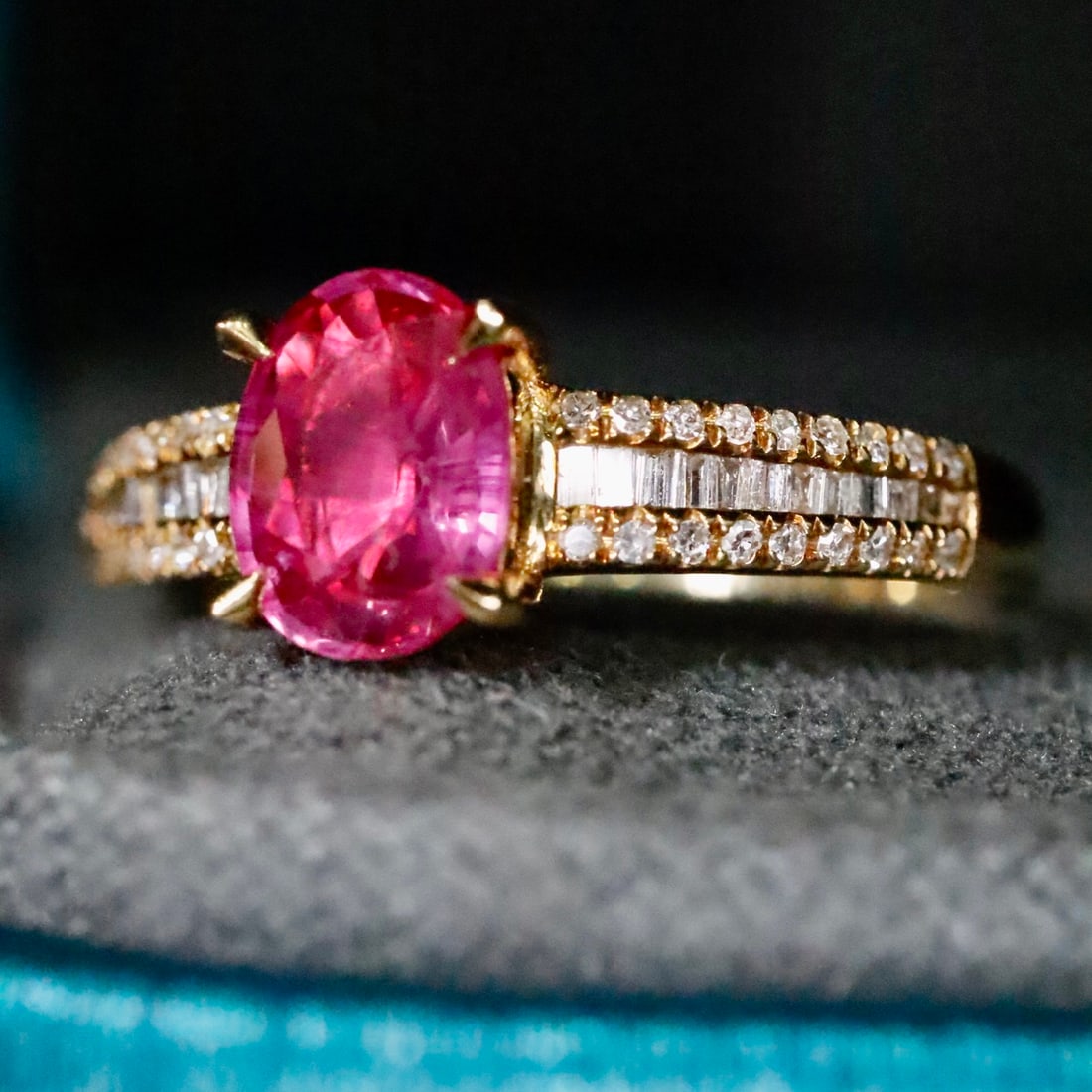 14k Gold 1.26 Ctw Natural Ruby & Diamond Ring - 2
