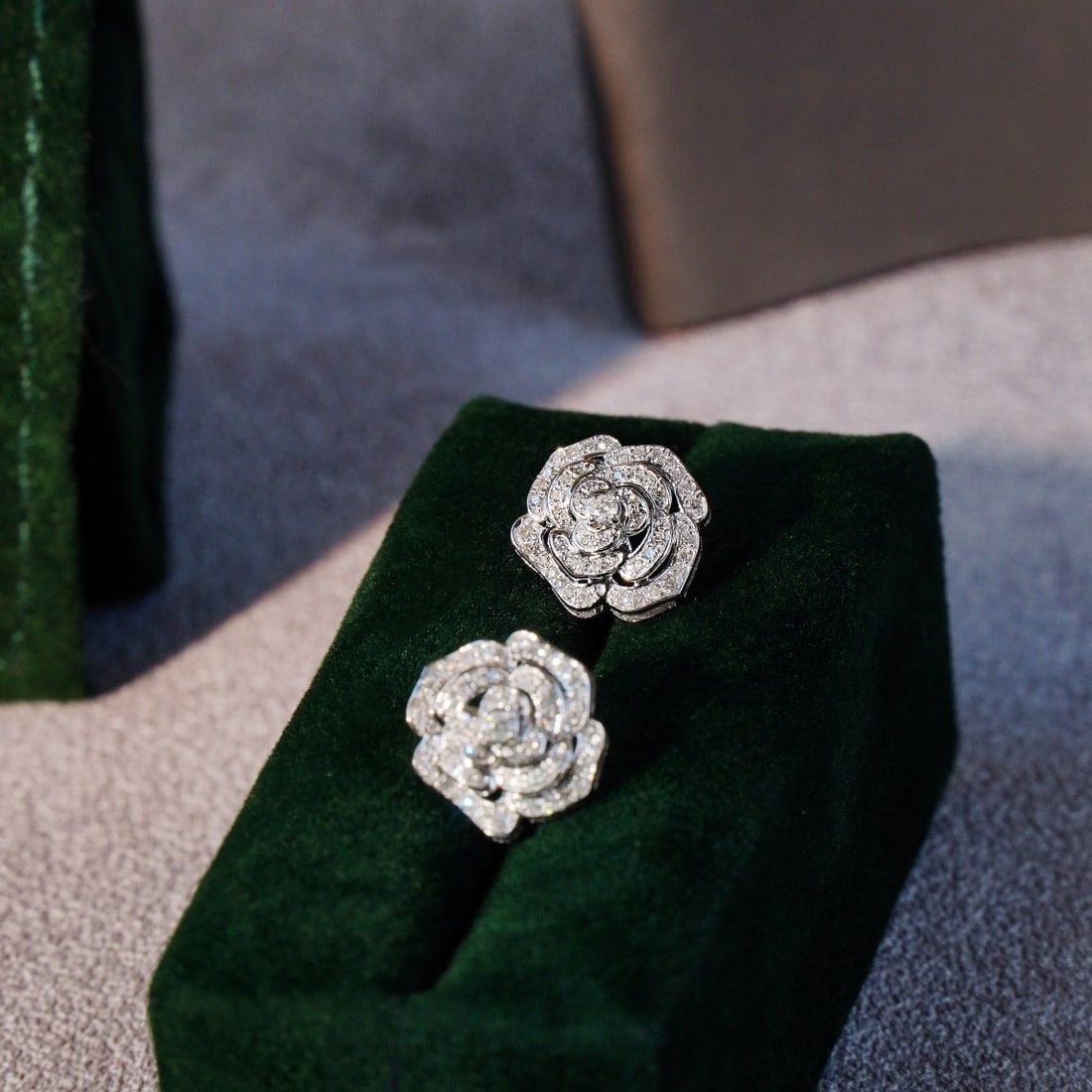 14k Gold 0.3 Ct Natural H Diamond & Flowers Earrings - 4