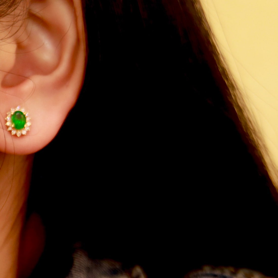 14k Gold 1.68 Ctw Vivid Green Natural Emerald & Diamond Earrings - 9