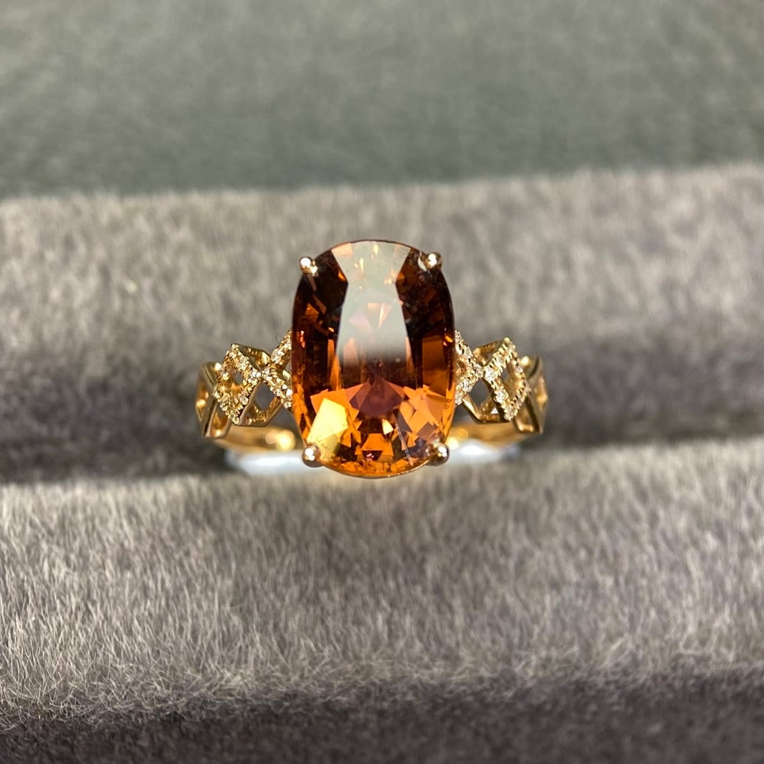 14k Gold 4.3 Ct Natural Tourmaline & Diamond Ring: Ref:231094336 // gold content:14k gold // ring size:7. 25us // // main gemstone:tourmaline // shape:cushion // carat weight:4. 3ct // color:orange // treatment:natural // // adjacent gemstone 2 : diam